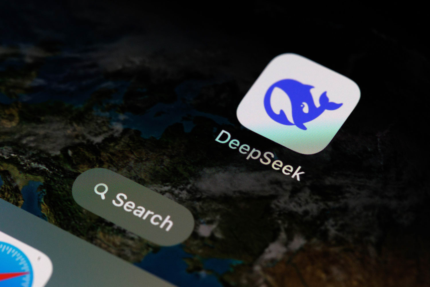 Чехия забранява китайската AI платформа DeepSeek заради притеснения относно сигурността на данните